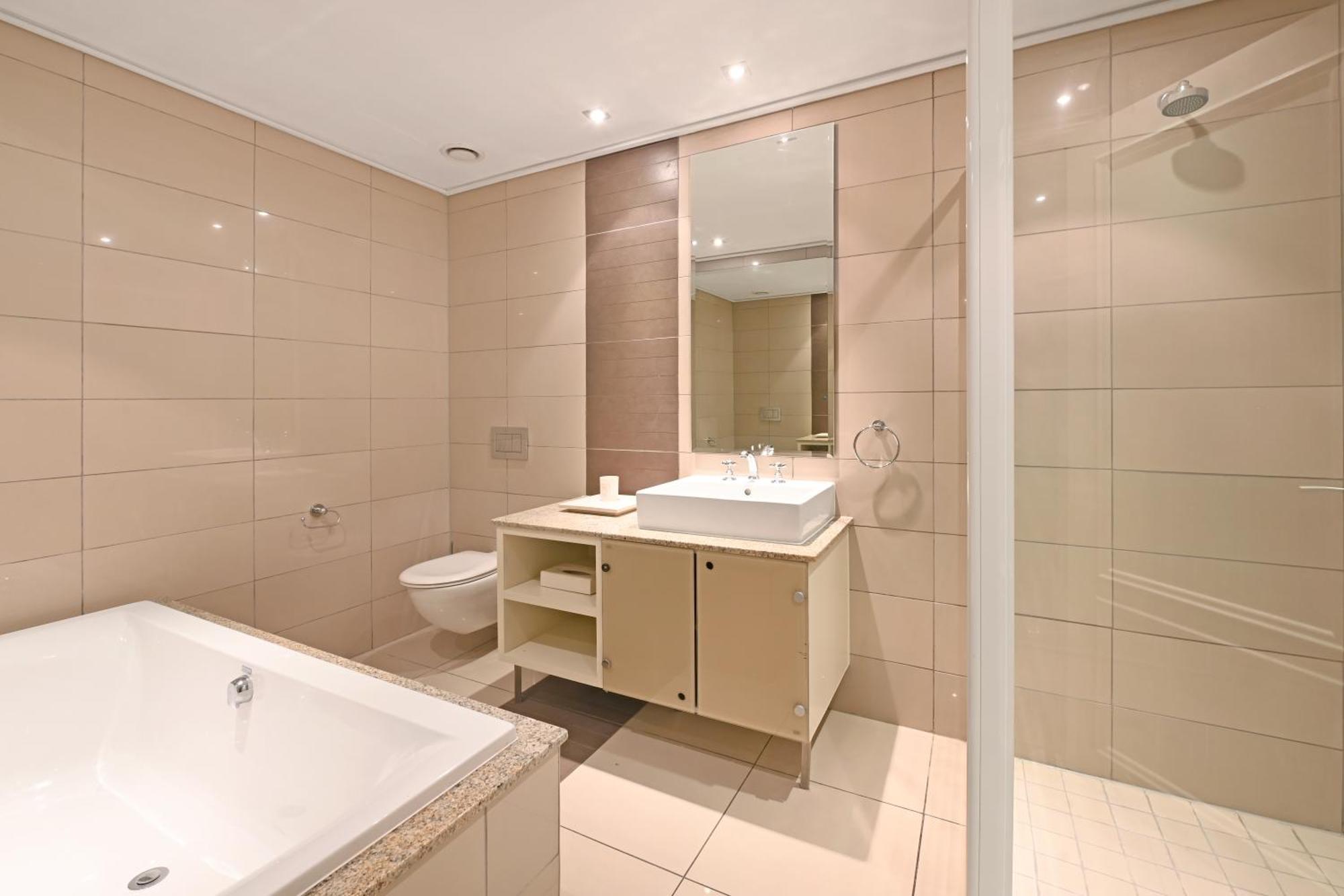 2br Close To V&a Waterfront - Apt218 Apartment *